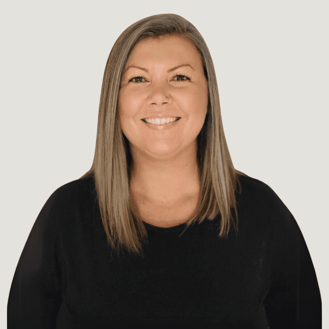 Headshot of Veronica Simonton
